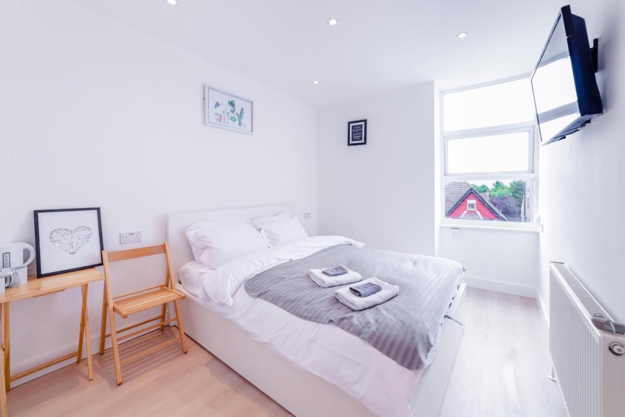 Quiet Cosy Rooms Harrow Eksteriør billede