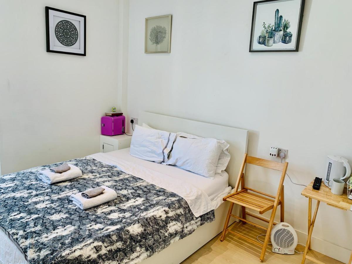 Quiet Cosy Rooms Harrow Eksteriør billede